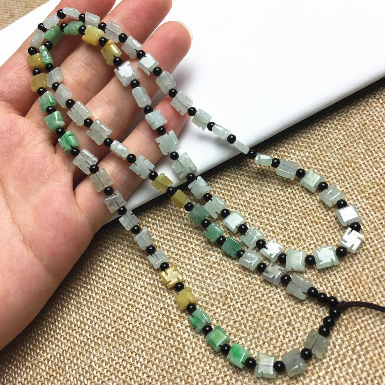 Certificated Grade A Natural Jadeite Black agate Hand carved Necklace Girl Chain Round bead Size:7*7mm Green gemstone Burma 冰种三彩珠链