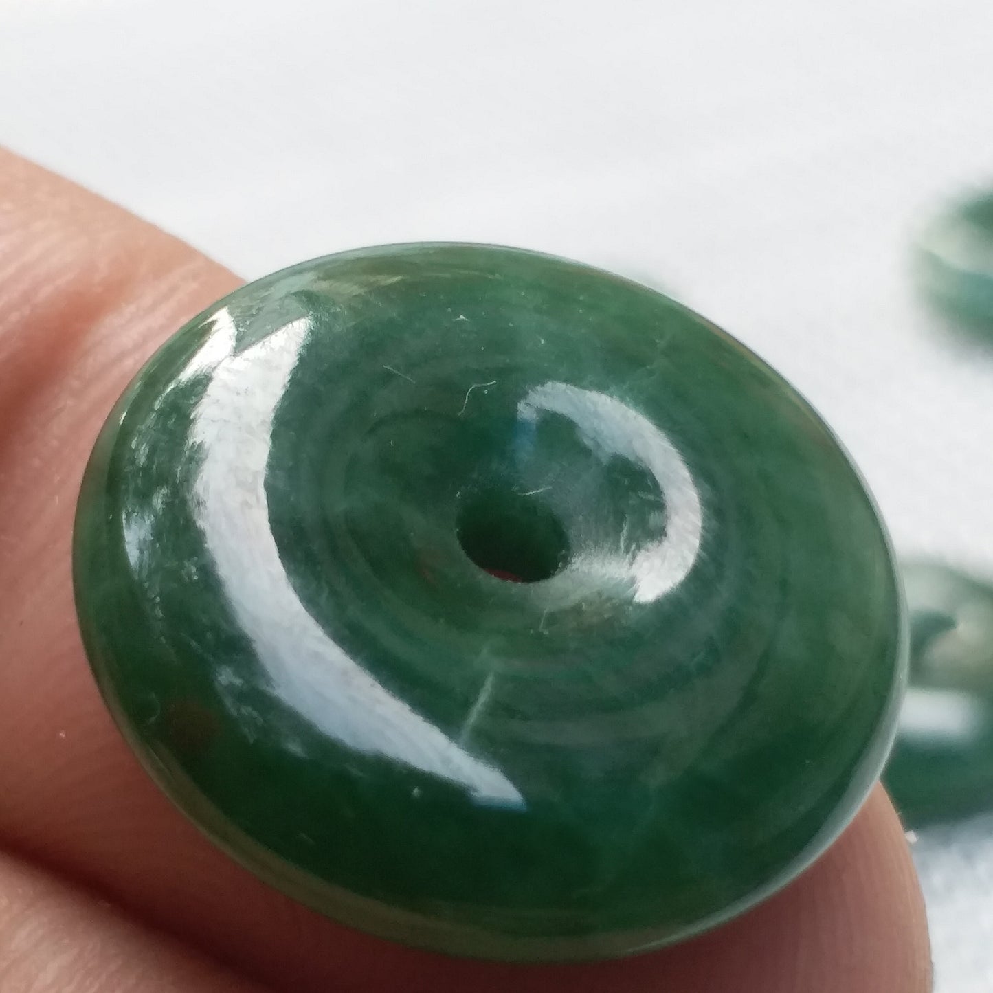 Donut shape Apple Green Small Pendant Necklace NZ  Maori Style Greenstone Nephrite jade Pounamu Flat Disc Donut bc greenstone