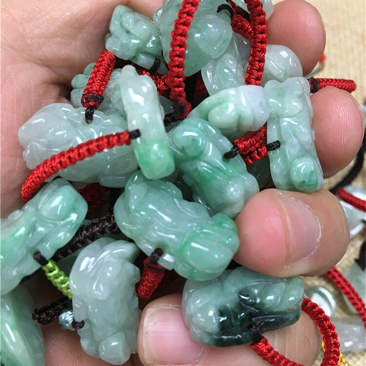 Pixiu Gragon Grade A Dragon Jadeite  Hand carved Jade beads Green gemstone Lady Kylin rings pi xiu lady female ring klingeln bague anneau