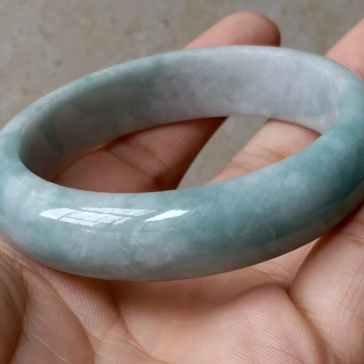 55.4mm Light green Grade A jade Natural Jade Bangle Bracelet  Lady Hand carved Chain Jadeite  淡紫翡翠手镯