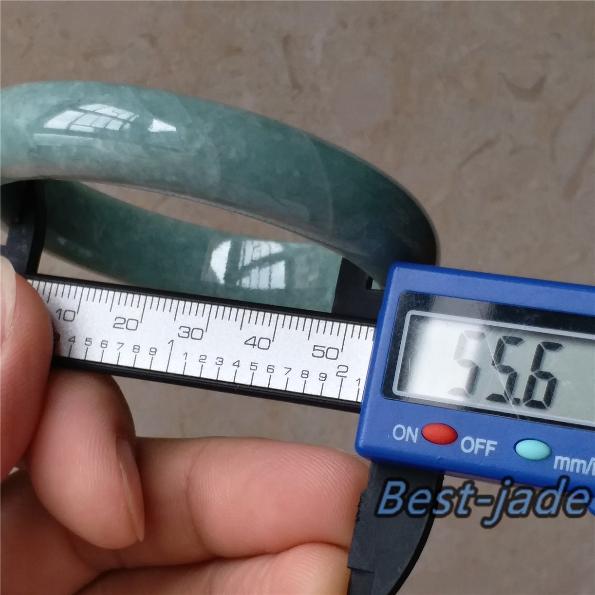 55.6mm Light green Grade A jade Natural Jade Bangle Bracelet  Lady Hand carved Chain Jadeite  淡紫翡翠手镯