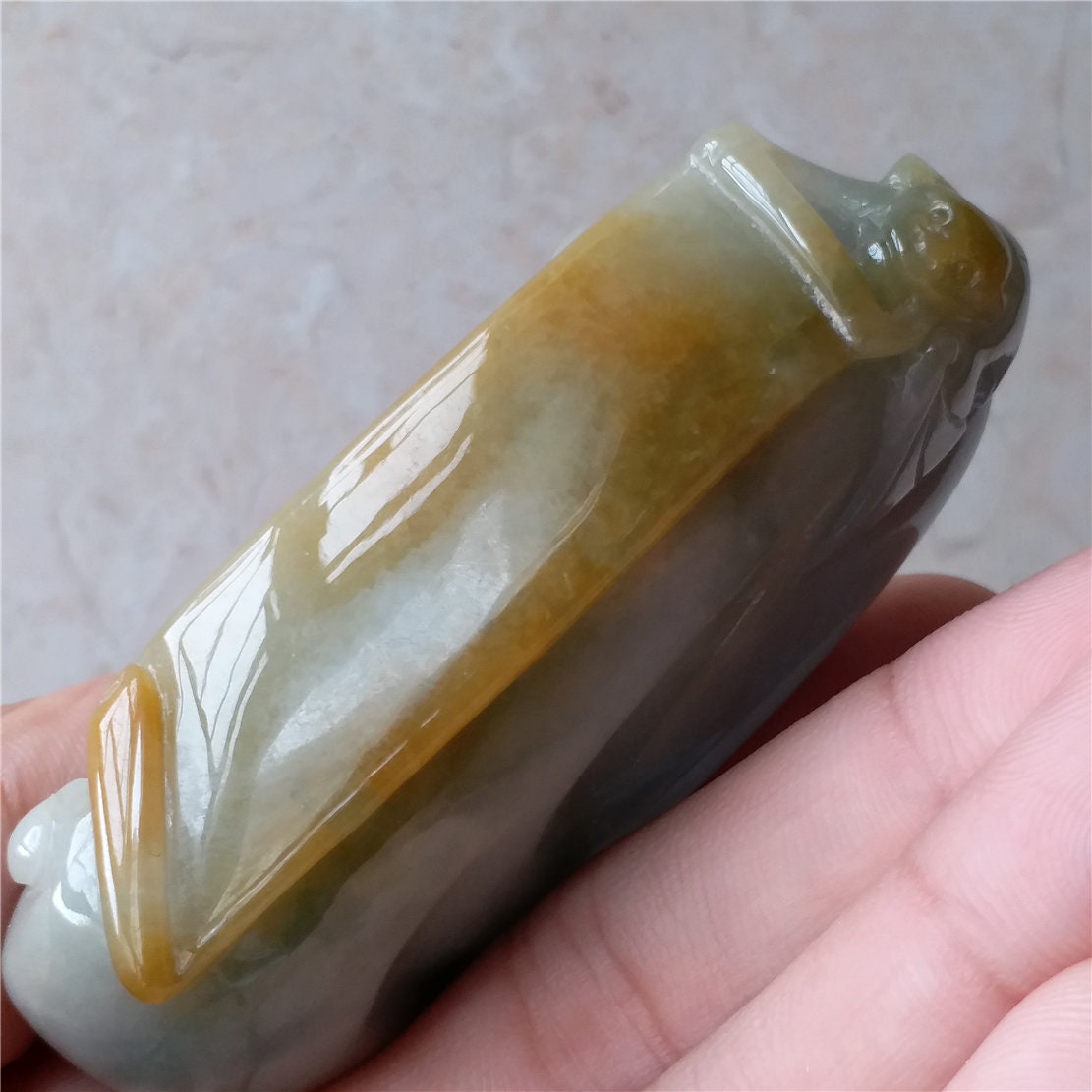 Dharma Yellow Grade A jade  Hand pieces Massage Hand craved Natural Green Jadeite BEADS Pendant Gemstone A stone car Hanging 翡翠A货手把件