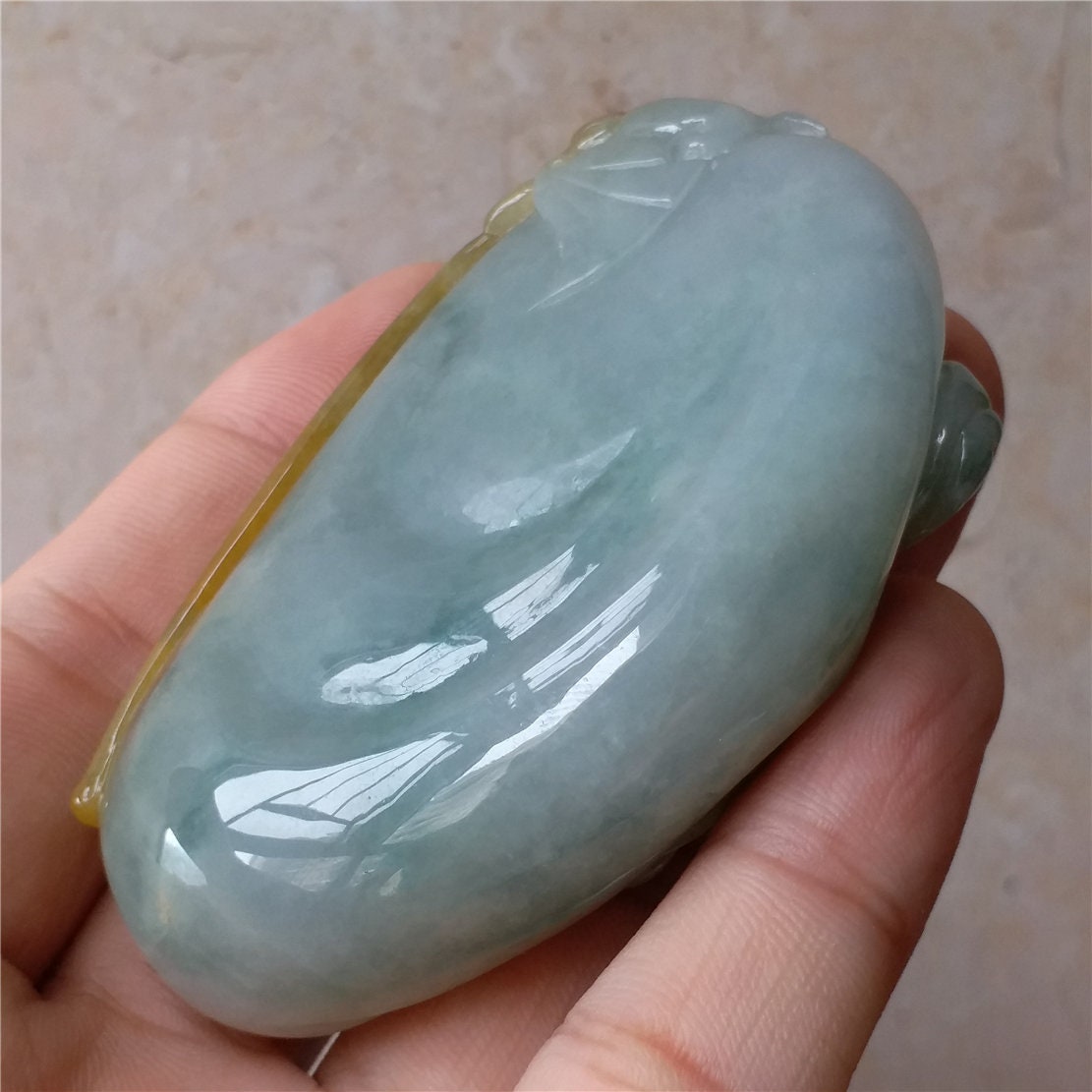 Dharma Yellow Grade A jade  Hand pieces Massage Hand craved Natural Green Jadeite BEADS Pendant Gemstone A stone car Hanging 翡翠A货手把件