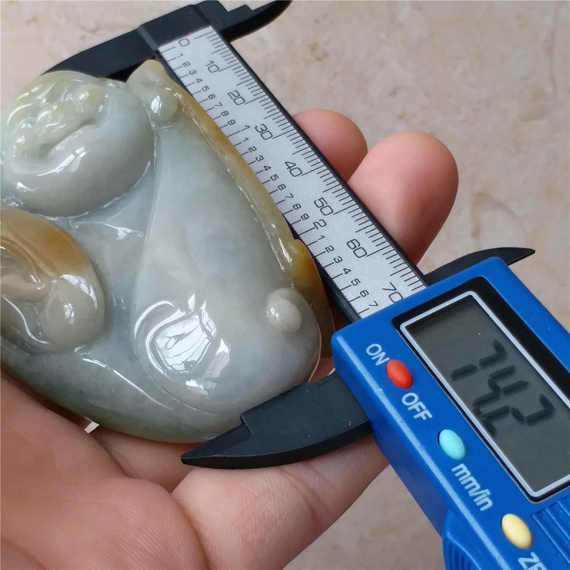 Dharma Yellow Grade A jade  Hand pieces Massage Hand craved Natural Green Jadeite BEADS Pendant Gemstone A stone car Hanging 翡翠A货手把件