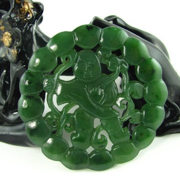 Green Nephrite Hollow Pendant NZ Greenstone jasper Pounamu Children Canadian jade Gemstones grüner Beads  яшма Chinese  Lady Necklace 双龙戏珠