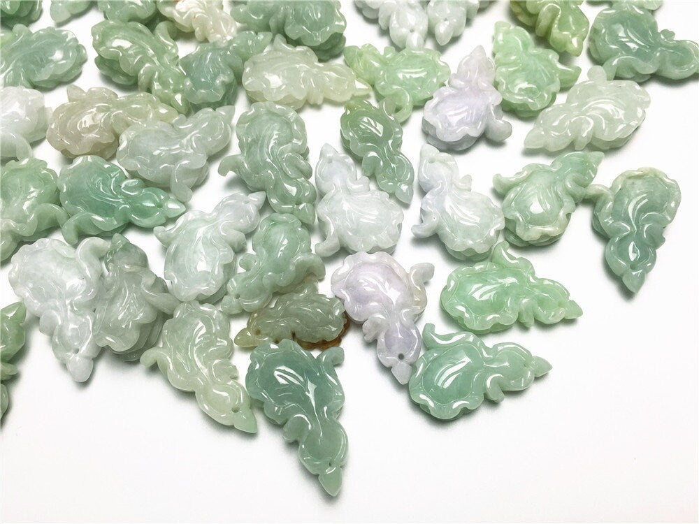 30PCS Grade A Jadeite Chinese cabbage pendant Natural Grade A Jade ICE Jadeit Chinese Beads,Myanmar Baby hang necklace earrings drop