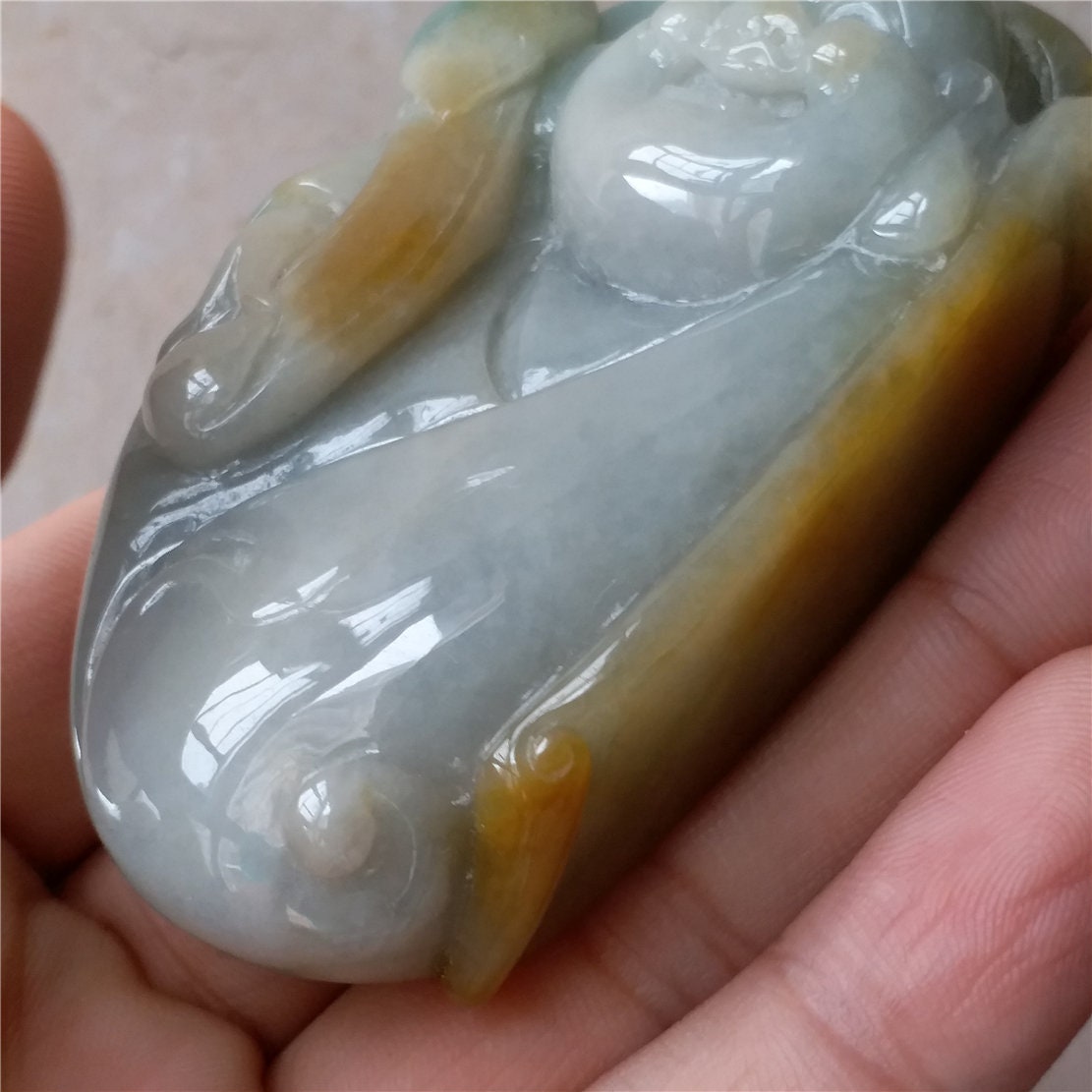 Dharma Yellow Grade A jade  Hand pieces Massage Hand craved Natural Green Jadeite BEADS Pendant Gemstone A stone car Hanging 翡翠A货手把件