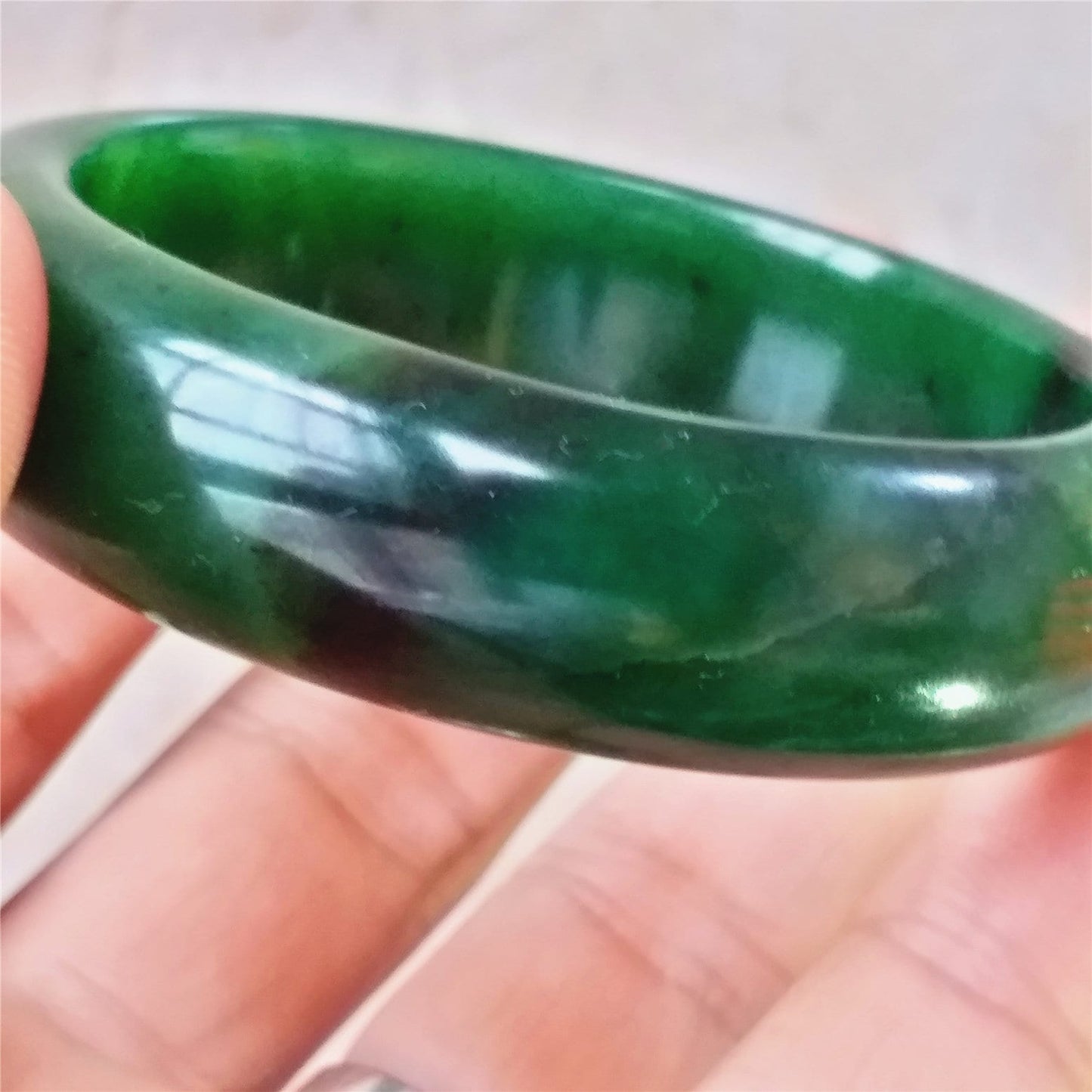 52.8mm Grade A Nephrite Round bangle Natural Green stone Canadian Jade Bracelet Pounamu Nephrite  Jade lady Canadian Jasper BC Greenstone 02