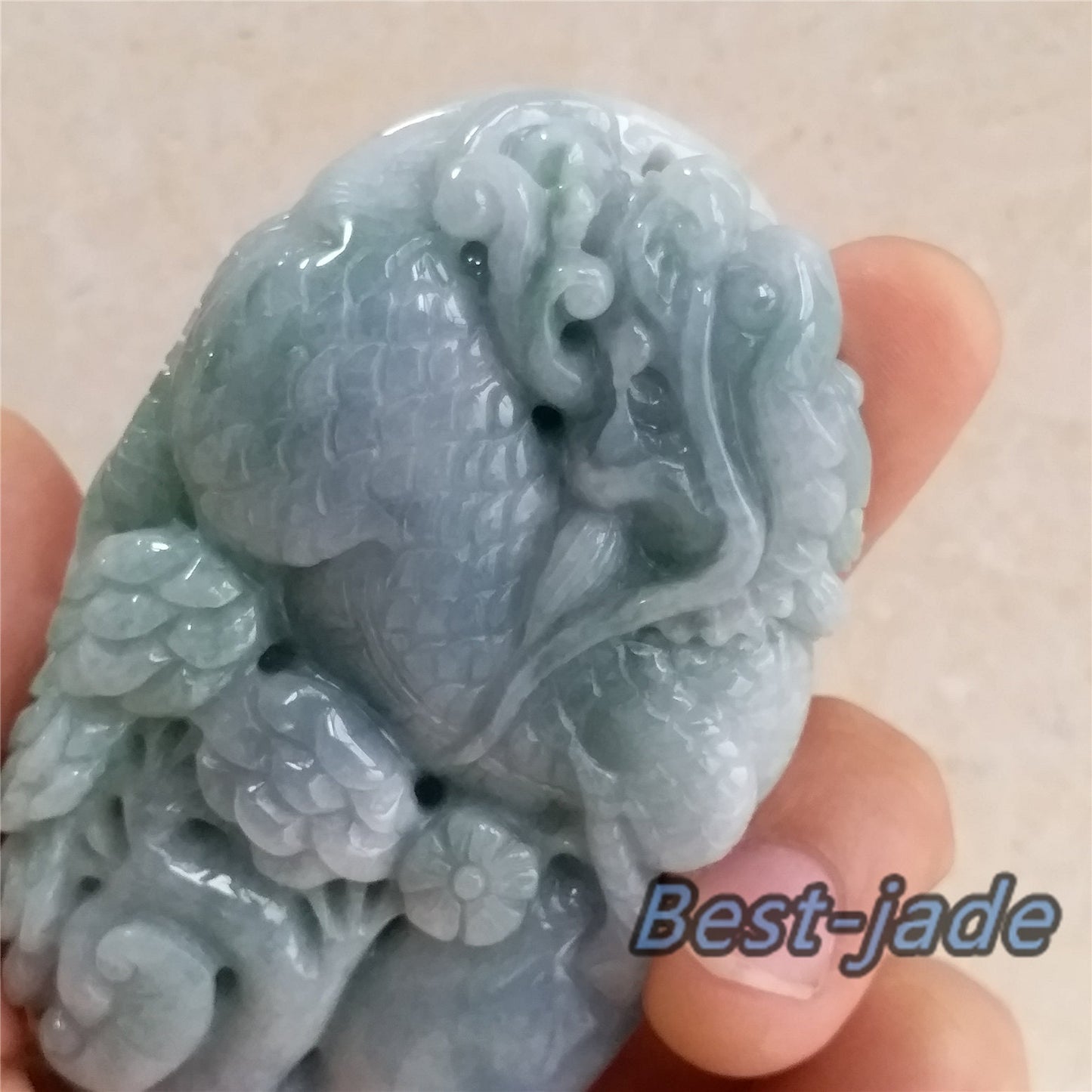 Natural Dragon Hand held Massage Jadeite  Hand craved Natural Burma Jade BEADS Anhänger Gemstone Hanging A stone