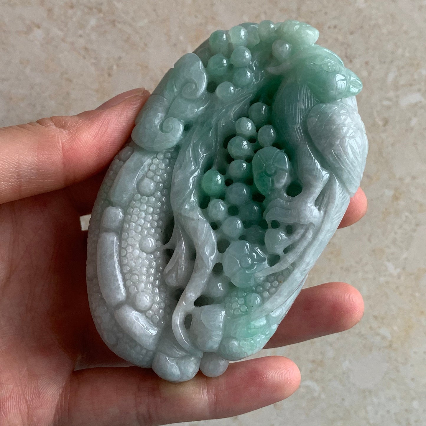 Parrot Hand held Massage Good polishing Hand craved Natural Grade A Green Jade Burman Jadeite BEADS Pendant Gemstone Hanging A stone 翡翠A货