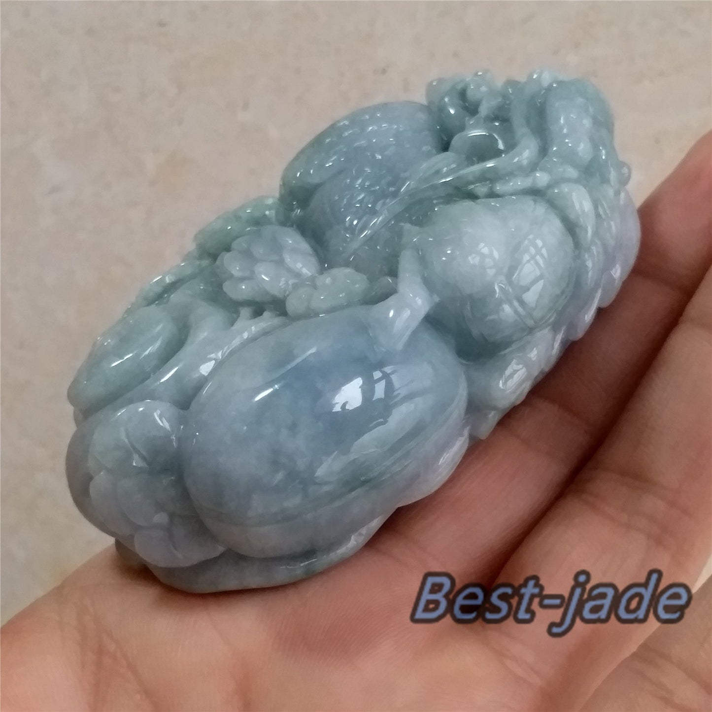 Natural Dragon Hand held Massage Jadeite  Hand craved Natural Burma Jade BEADS Anhänger Gemstone Hanging A stone