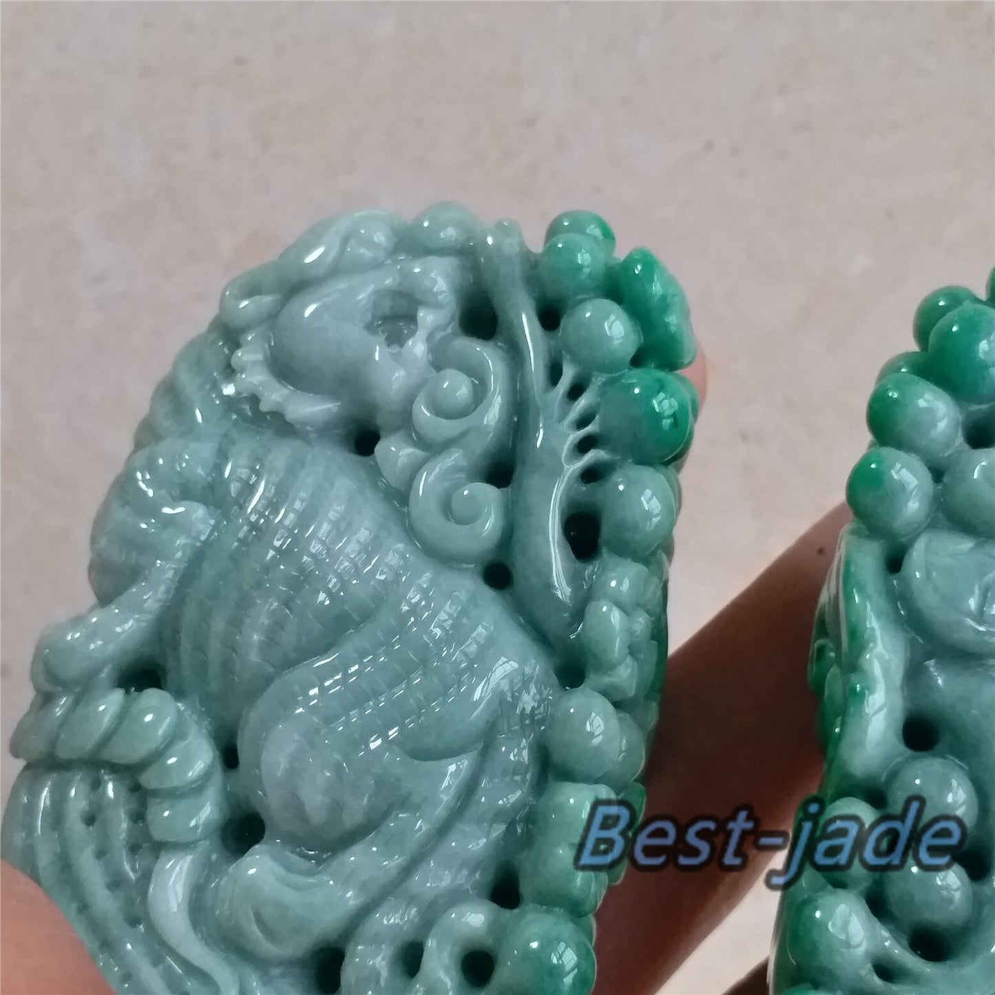 1Pair Unique Natural Green Dragon Hand held Massage Burma Jadeite Grade A Jade A stone 翡翠A货 龙腾虎跃