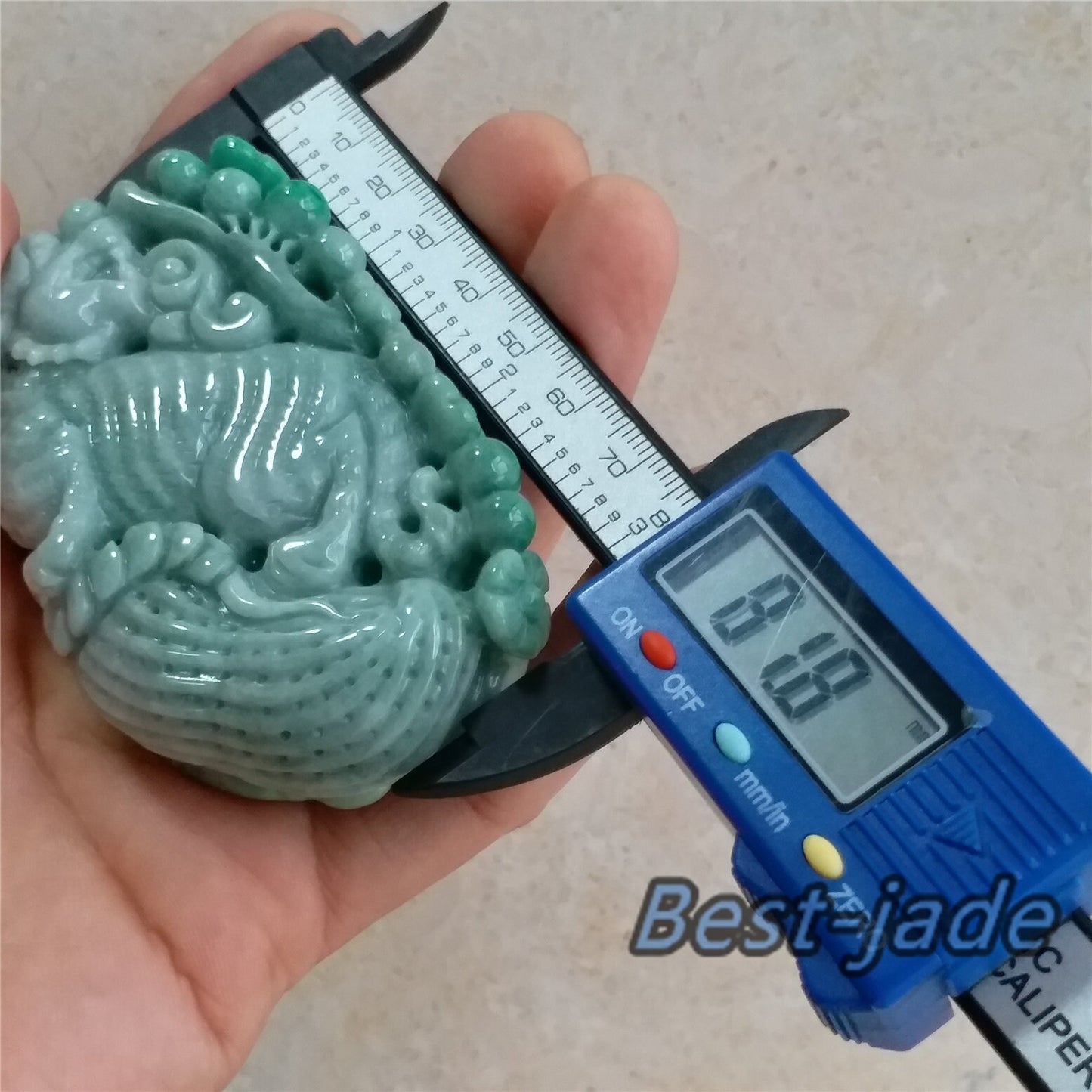 1Pair Unique Natural Green Dragon Hand held Massage Burma Jadeite Grade A Jade A stone 翡翠A货 龙腾虎跃