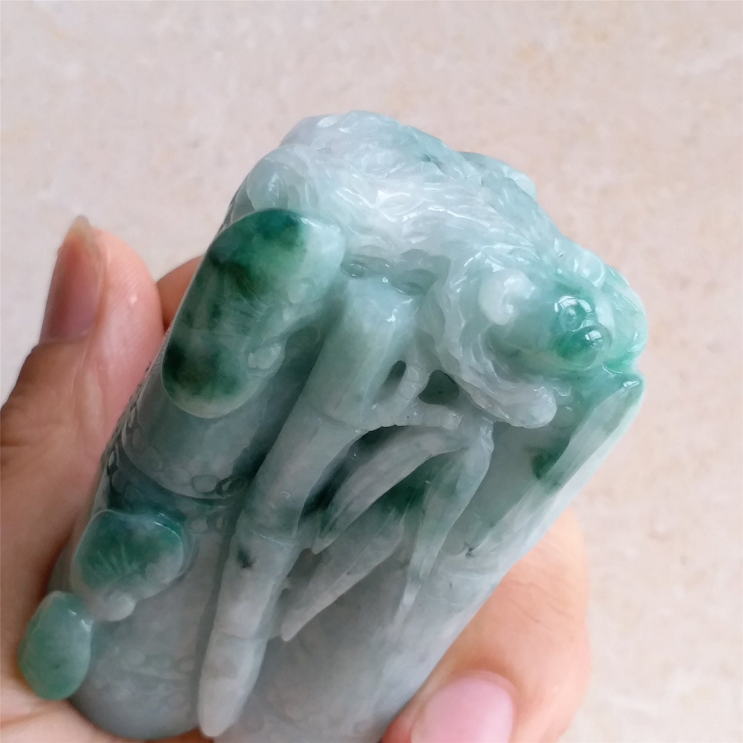 Natural Green Burma jadeite Hand Held massage Grade a jade Panda