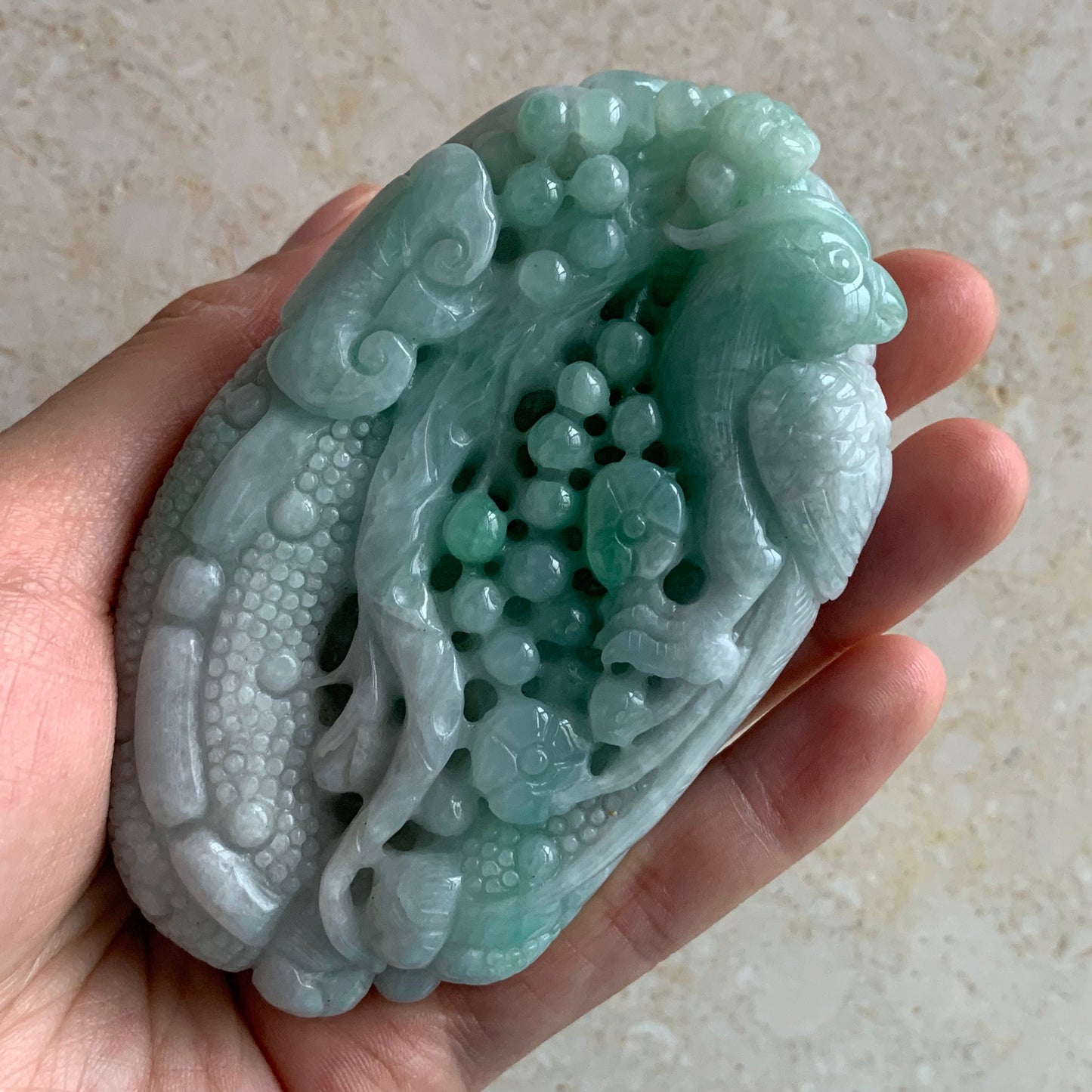 Parrot Hand held Massage Good polishing Hand craved Natural Grade A Green Jade Burman Jadeite BEADS Pendant Gemstone Hanging A stone 翡翠A货