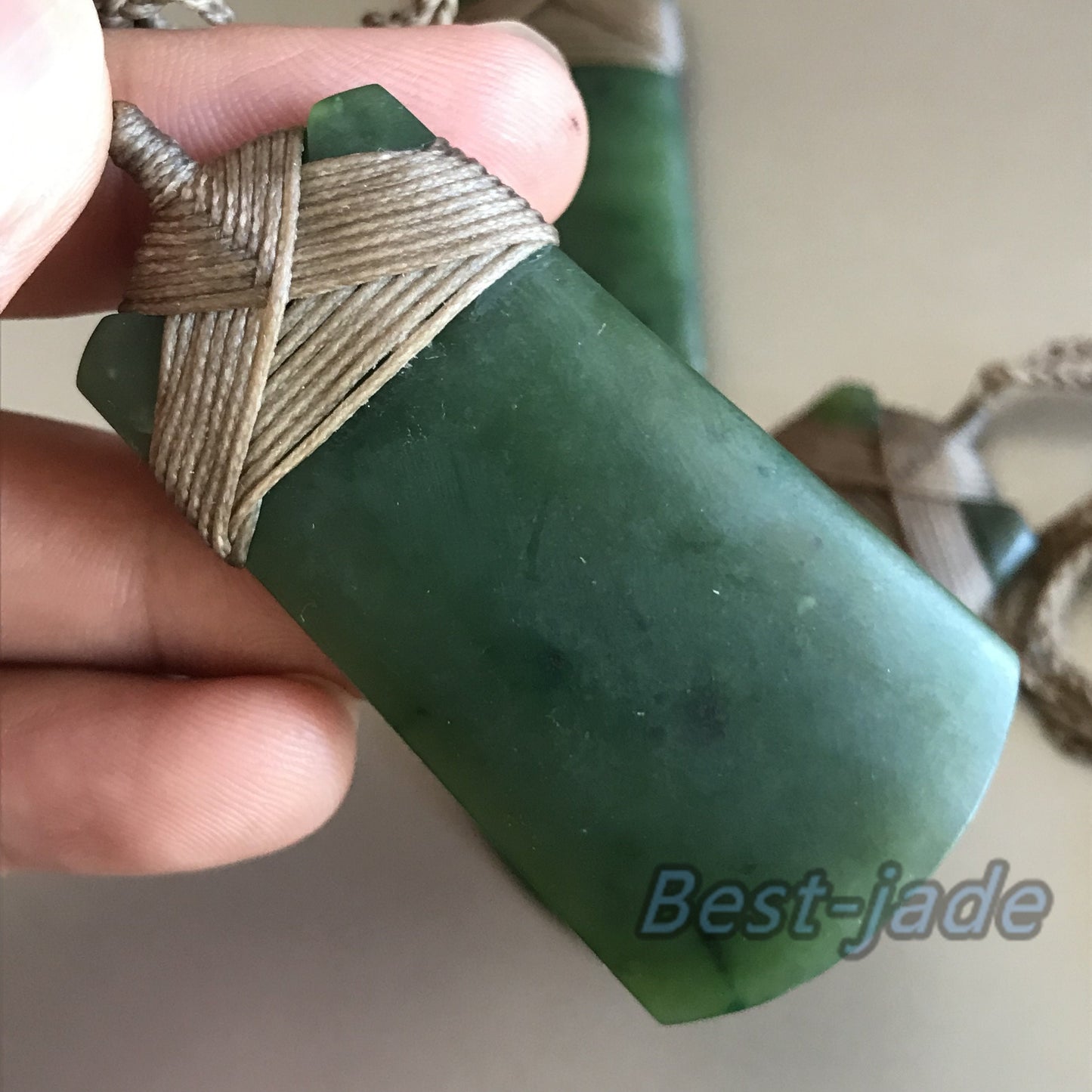 Natural Green nephrite Axe Pendant NEW ZEALAND jade Hatchet Maori Style NZ Nephrite Dull polishing Pounamu Bc Canadian jade Aquaman Necklace