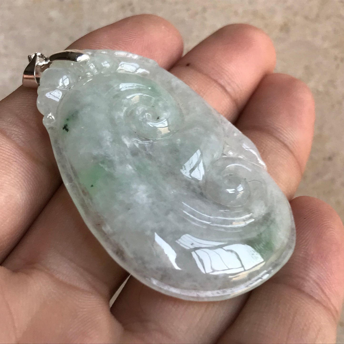 Ruyi Green Grade A Jadeite Natural Green Burma jade  Type A stone  翡翠A货