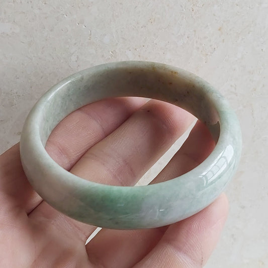 56.1mm Round bangle Grade A Jade Natural green Burma jadeite Lady Bracelet Ice green Type A stone small hand female bangle  翡翠飘花手镯