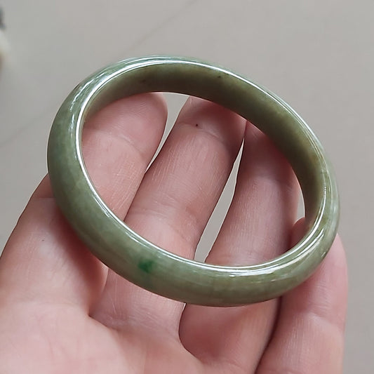 55.8mm Natural Grade A Jade Green Round bangle Myanmar jadeite Lady Bracelet Ice green Burma Type A stone female bangle  天然翡翠手镯