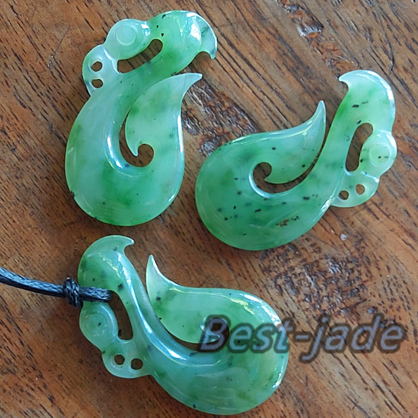 Genuine Green nephrite Hook Pendant NEW ZEALAND jade Maori Style NZ Nephrite Greenstone Pounamu Bc Canadian jasper Aquaman Necklace