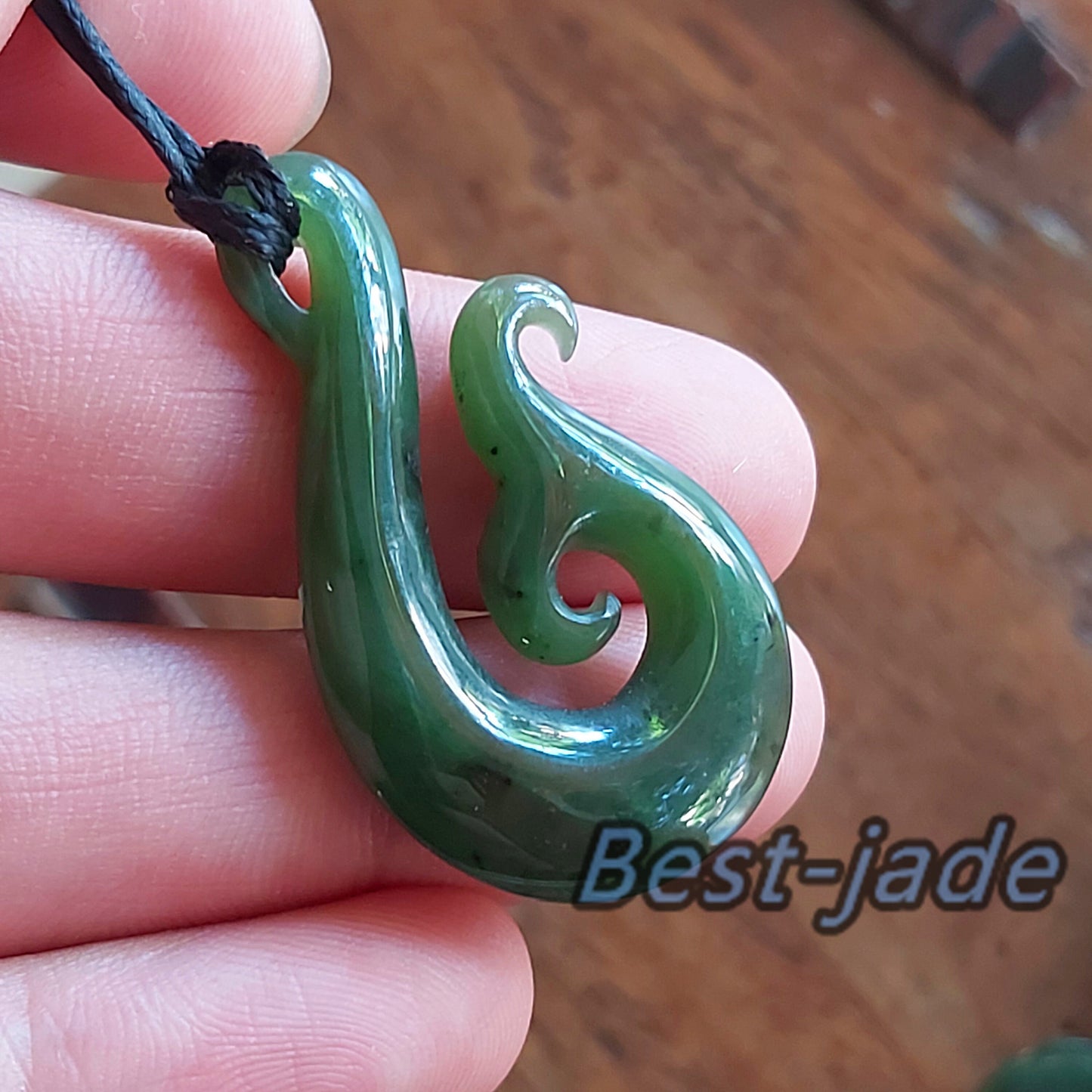 Genuine Green nephrite Hook Pendant NEW ZEALAND jade Maori Style NZ Nephrite Greenstone Pounamu Bc Canadian jasper Aquaman Necklace