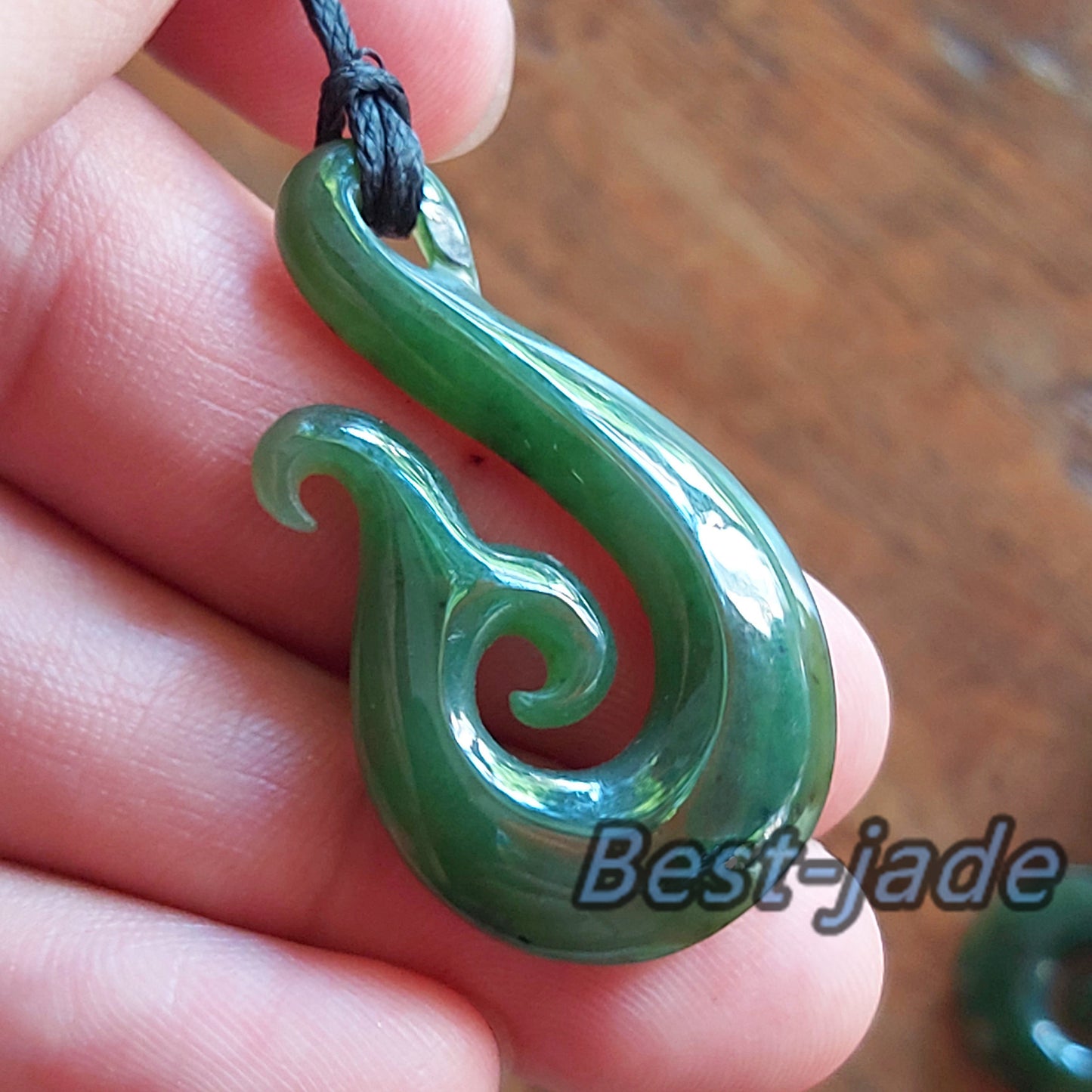 Genuine Green nephrite Hook Pendant NEW ZEALAND jade Maori Style NZ Nephrite Greenstone Pounamu Bc Canadian jasper Aquaman Necklace