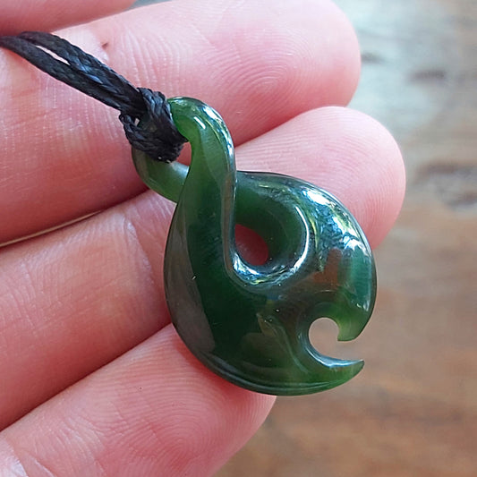 Real Green Nephrite Jade Small Pendant NEW ZEALAND Maori Style Greenstone Pounamu Canadian jade Baby Kid Girl boy Child Necklace gift