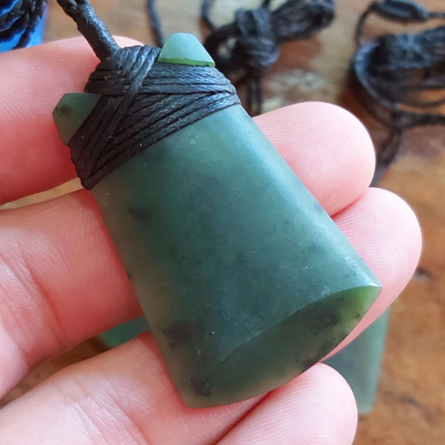 Natural Green Axe Pendant NEW ZEALAND jade Maori Style NZ Nephrite Female Greenstone Pounamu black rope Canadian jasper Aquaman Necklace