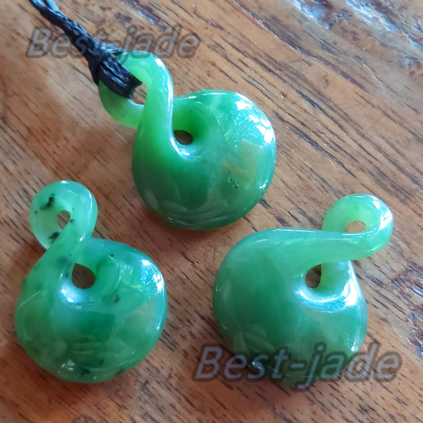 Real Green Nephrite Jade Pendant NEW ZEALAND Maori Style Greenstone Pounamu Canadian jasper Koru Aquaman Fish Hook Small Necklace