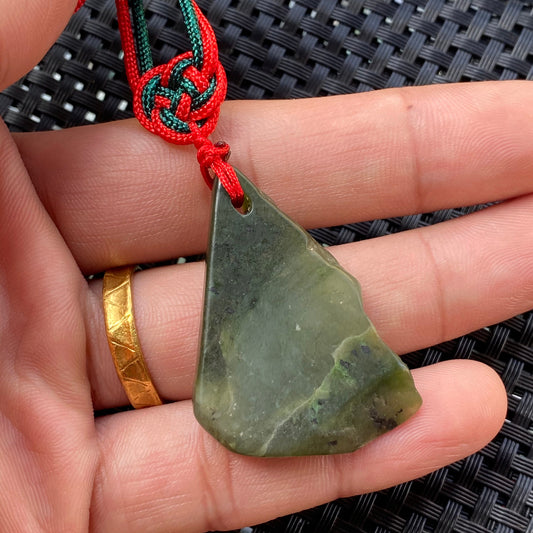 Natural green nephrite Necklace Greenstone Maori Style Greenstone Canadian jade Pounamu pendnat children lady gift NZ stone