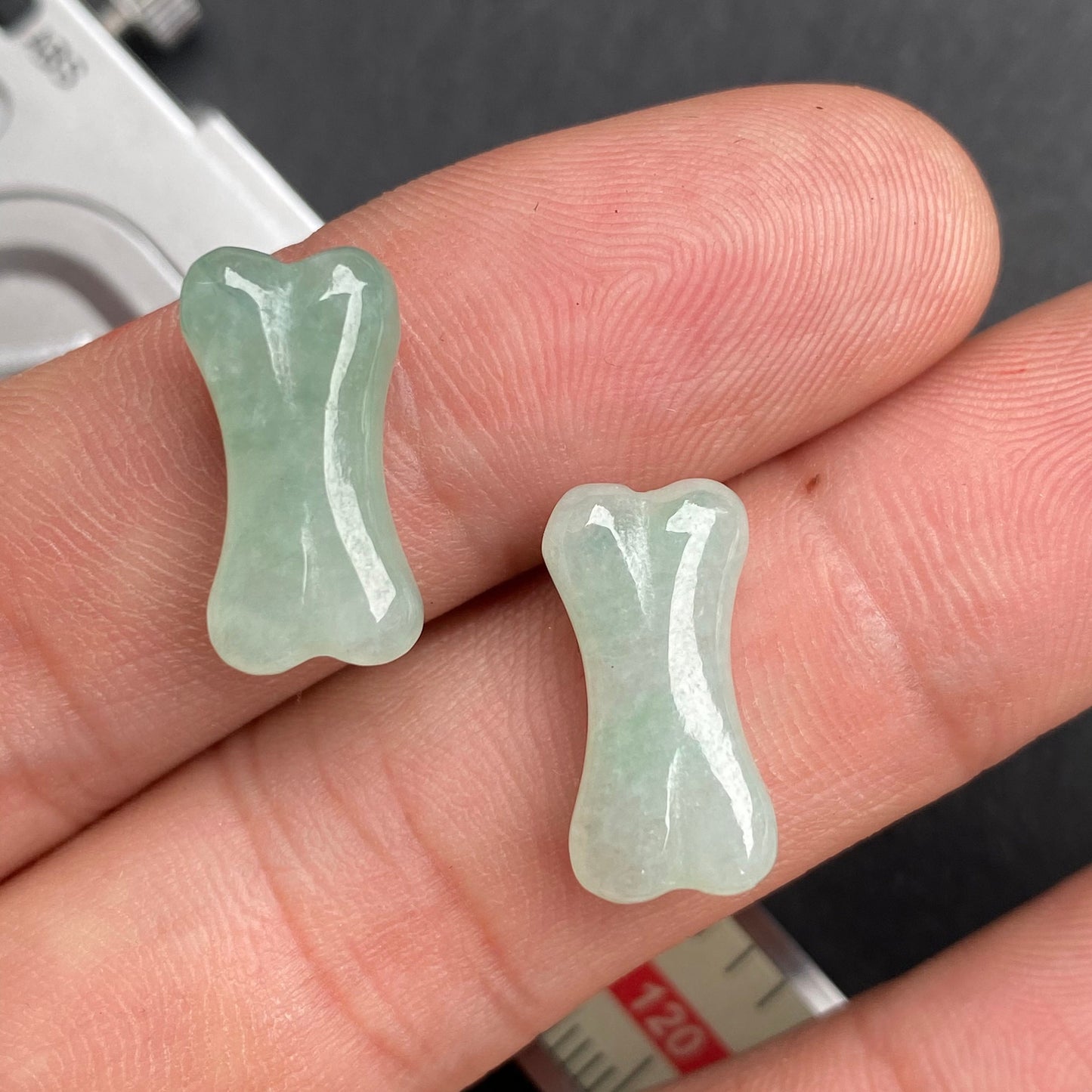 1pair small bone shape Grade A Jade  Natural green Jade no hole beaded Burma Jadeite Beads earrings drop jewelry gift