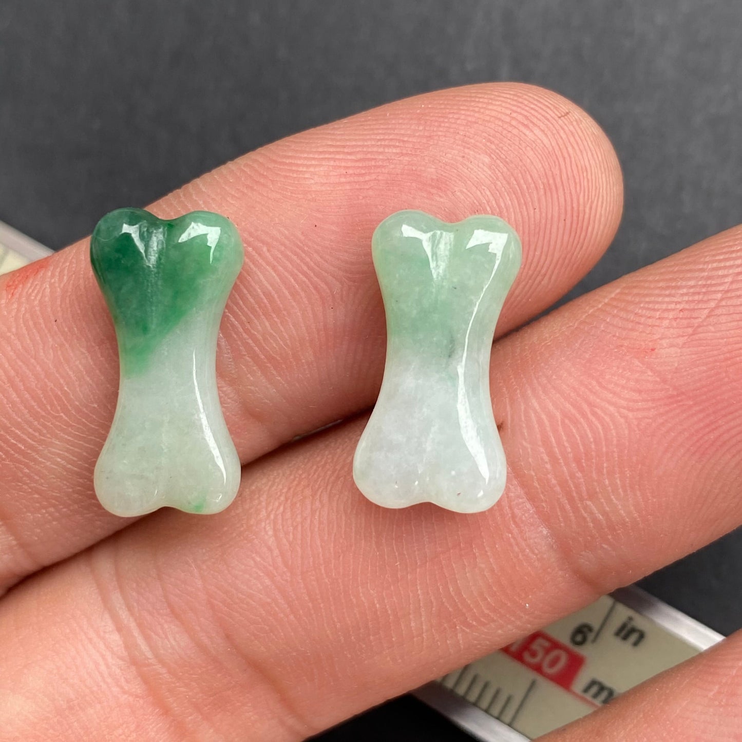 1pair small bone shape Grade A Jade  Natural green Jade no hole beaded Burma Jadeite Beads earrings drop jewelry gift