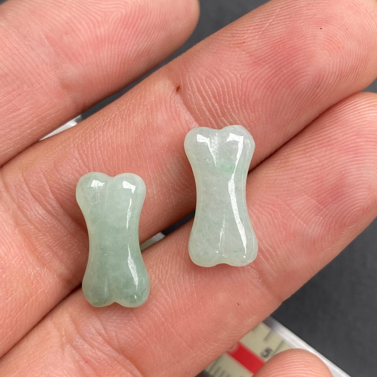 1pair small bone shape Grade A Jade  Natural green Jade no hole beaded Burma Jadeite Beads earrings drop jewelry gift