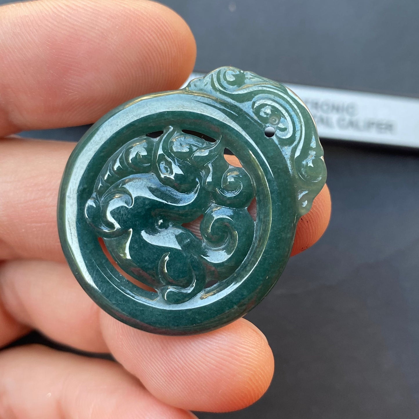 Vintage Dragon Natural transparent Guatemala Jadeite pendant Grade A Jade Blue gemstone men dragon Guatemalan jadeite pendant