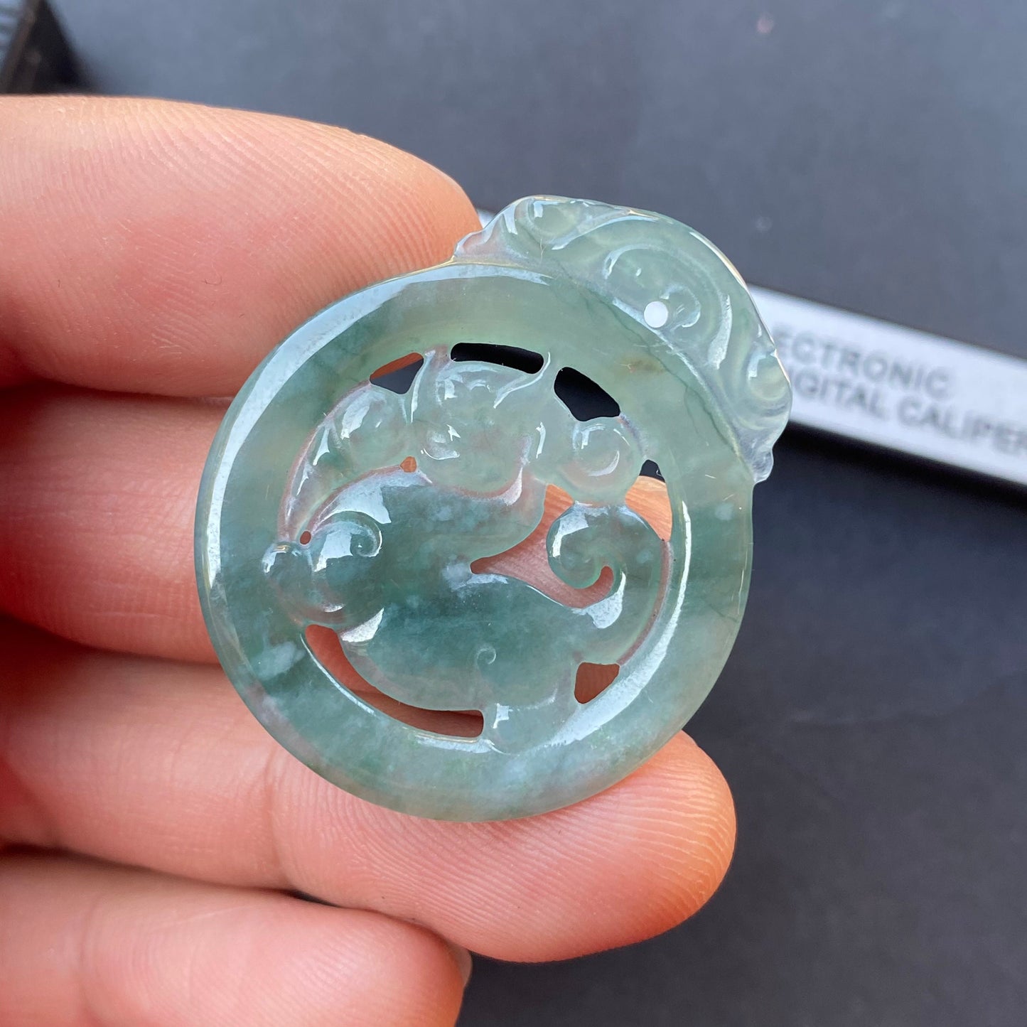 Vintage Dragon Natural transparent Guatemala Jadeite pendant Grade A Jade Blue gemstone men dragon Guatemalan jadeite pendant