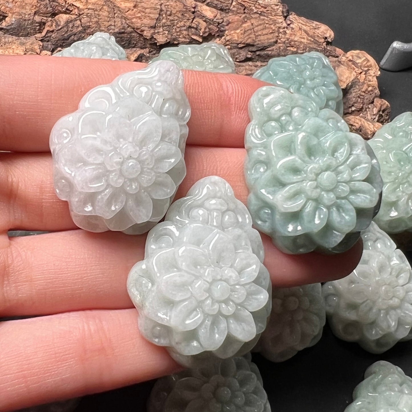 Wholesale Grade A Jade Green jadeite Beads Flower pendant Type A jade Ice Myanmar Jadeite DIY necklace earrings gift