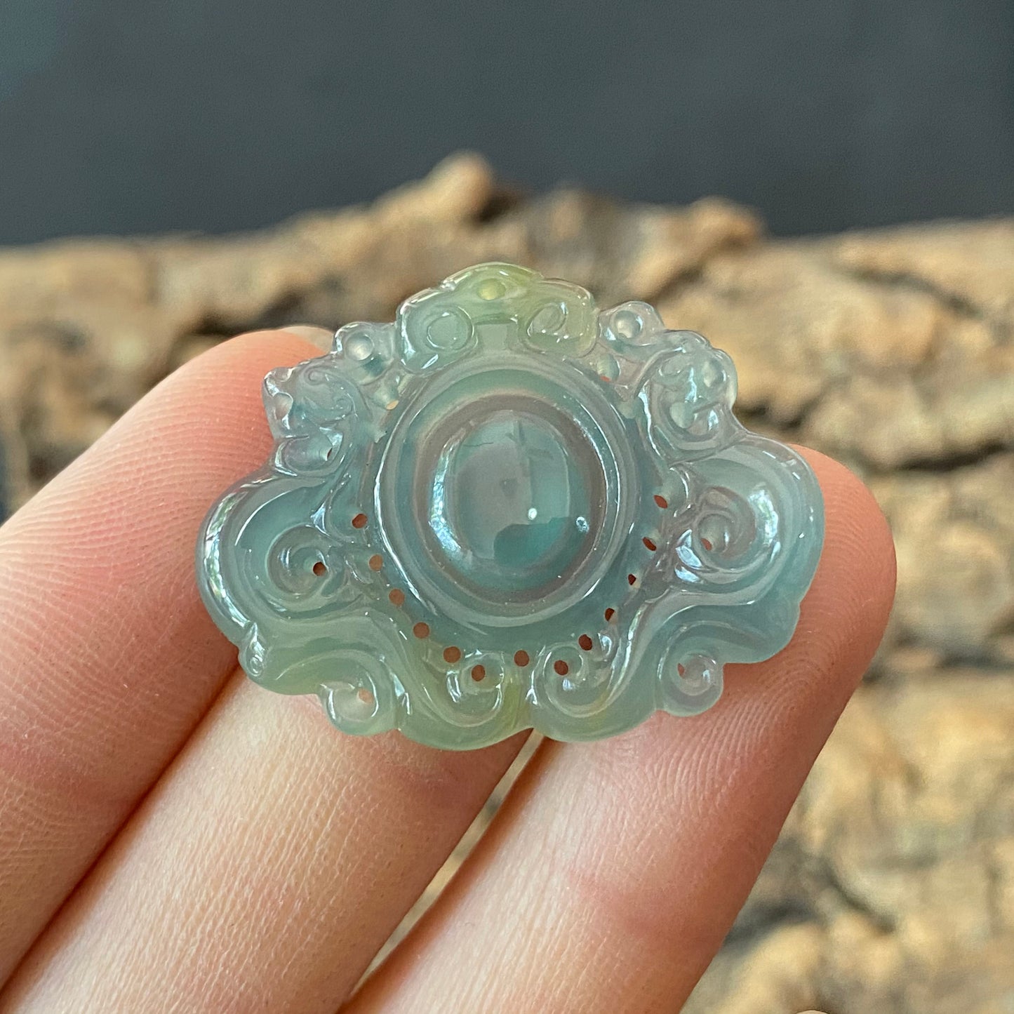 Vintage Dragon style Natural transparent Guatemala Jadeite pendant Grade A Jade Blue gemstone men dragon Guatemalan jadeite pendant