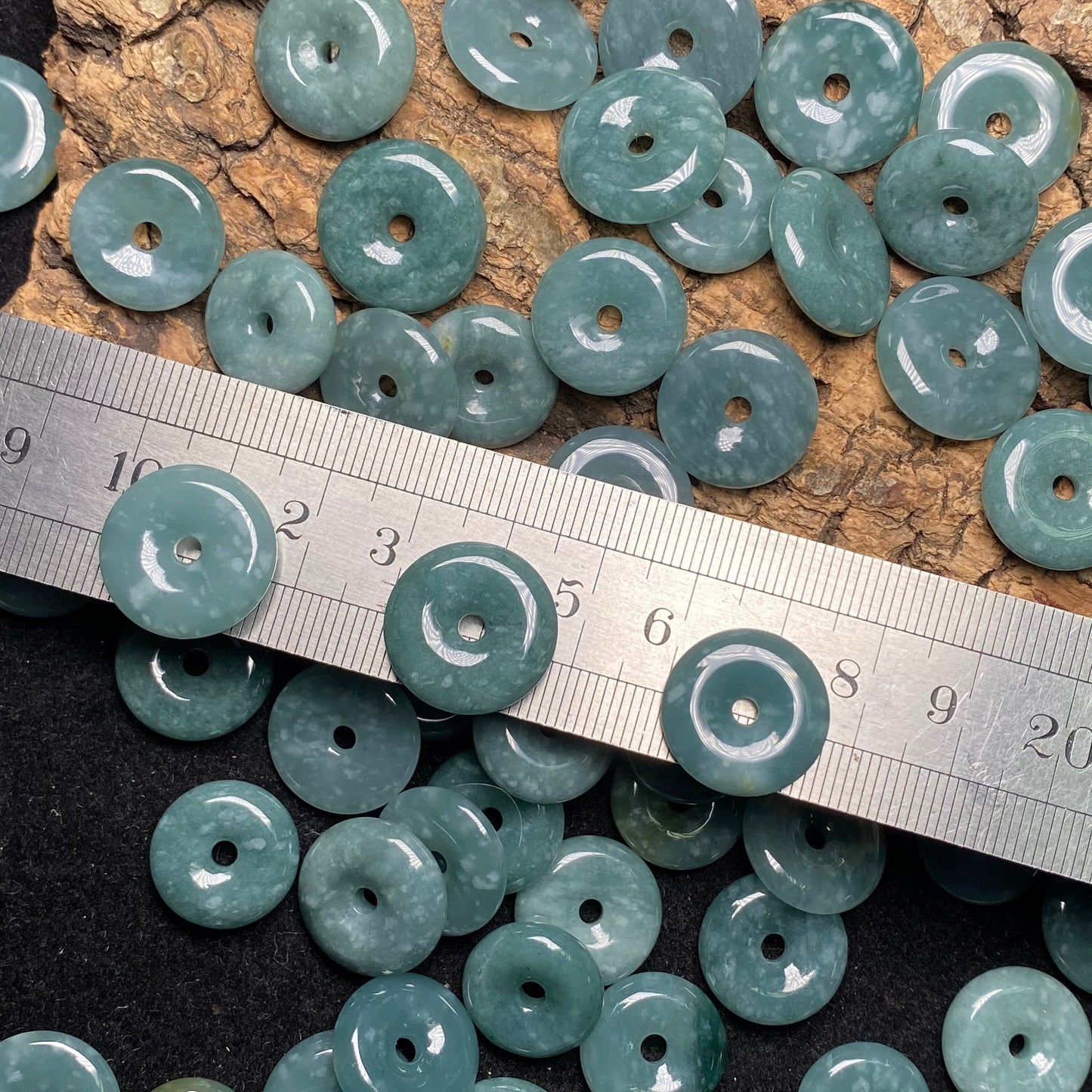 Natural Snowflake light Blue Guatemalan jadeite blueness Grade A jade Donut pendant Earrings beads Guatemala jade doughnut