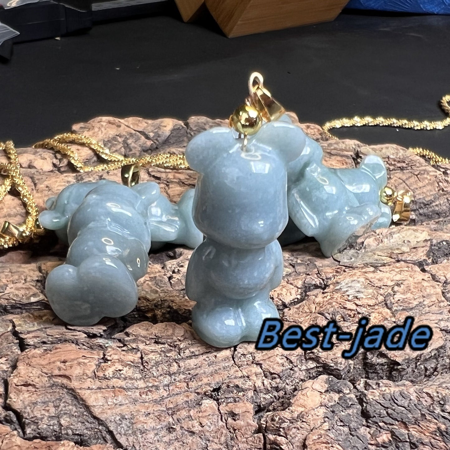 Niedlicher Bär Natur Blau Grade A Jade Jadeit 3D Cartoon Ohrringe Perle handgeschnitzt 14K vergoldet Öse Anhänger Halskette Jade Geschenk