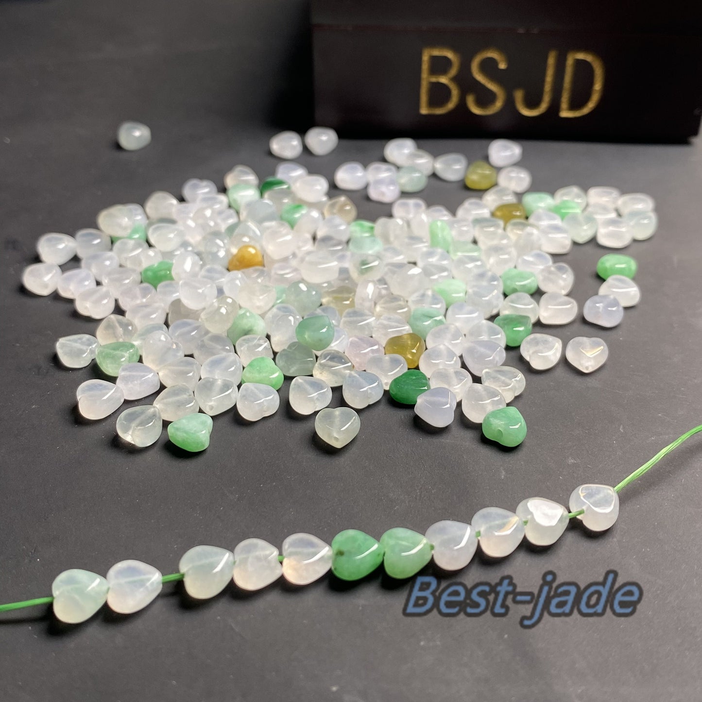 Good quality Heart Shape Grade A Jade Burma jadeite Beads Perle Green Icy Type A jade Ice Myanmar Jadeite DIY necklace earrings eardrop