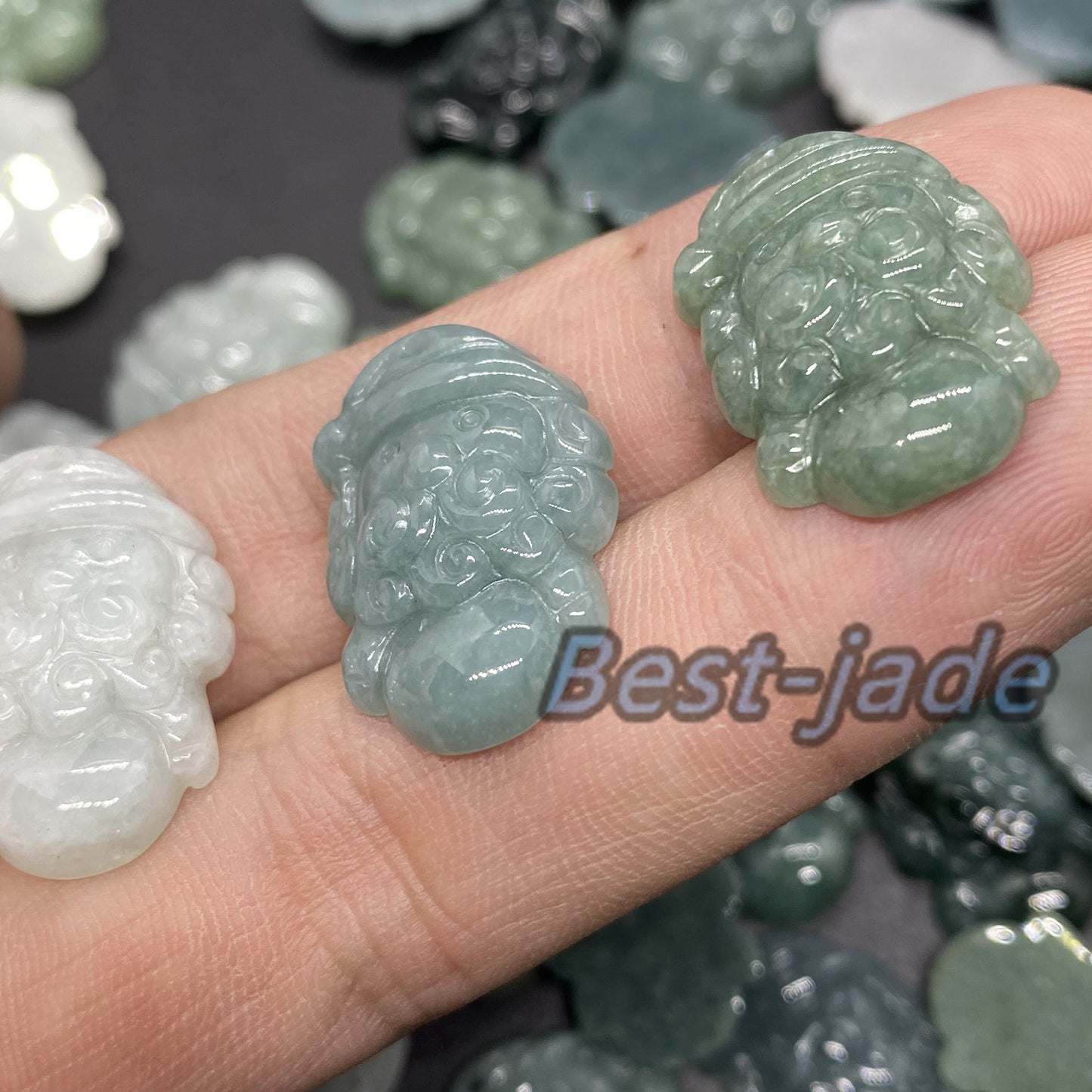 3 Farben Süßer Weihnachtsmann Anhänger Natur Grün Grade A Jade Burma Jadeit Cartoon Perlenohrringe blaue Jade Weihnachtsgeschenk Jade Geschenk