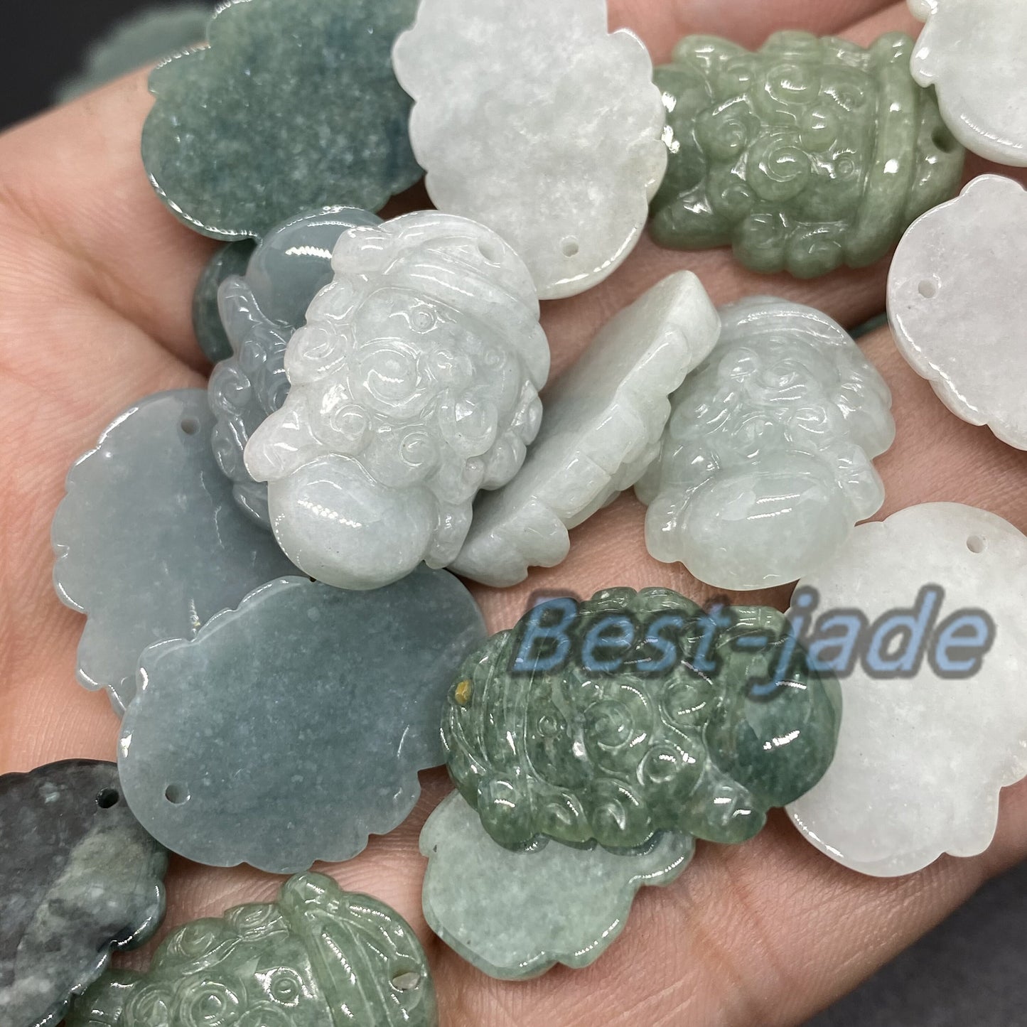 3 Farben Süßer Weihnachtsmann Anhänger Natur Grün Grade A Jade Burma Jadeit Cartoon Perlenohrringe blaue Jade Weihnachtsgeschenk Jade Geschenk