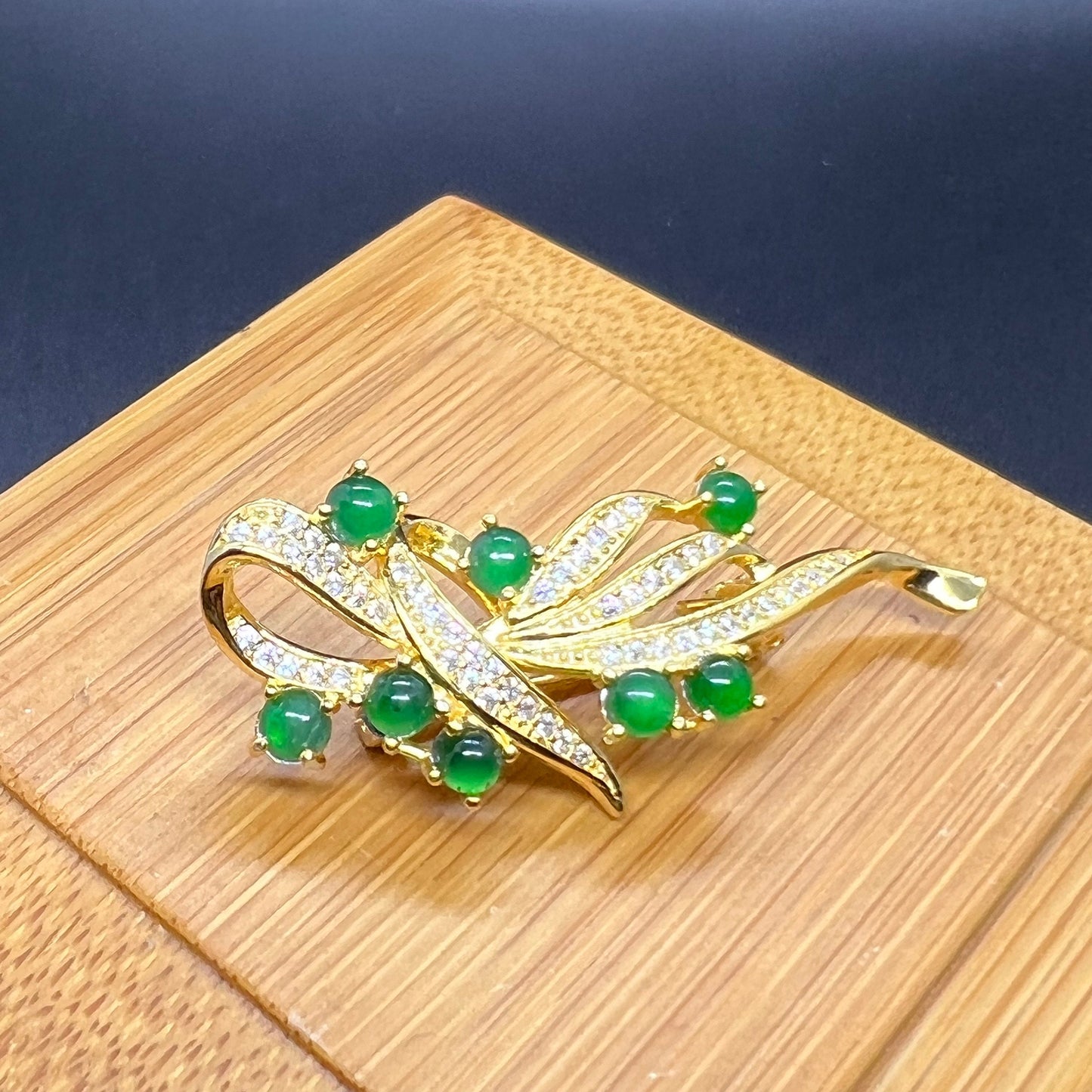 Natural jadeite brooch Transparent jade with gold plated bail Burma Jade Grade A jade loose beads breastpin Jewelry gift for her