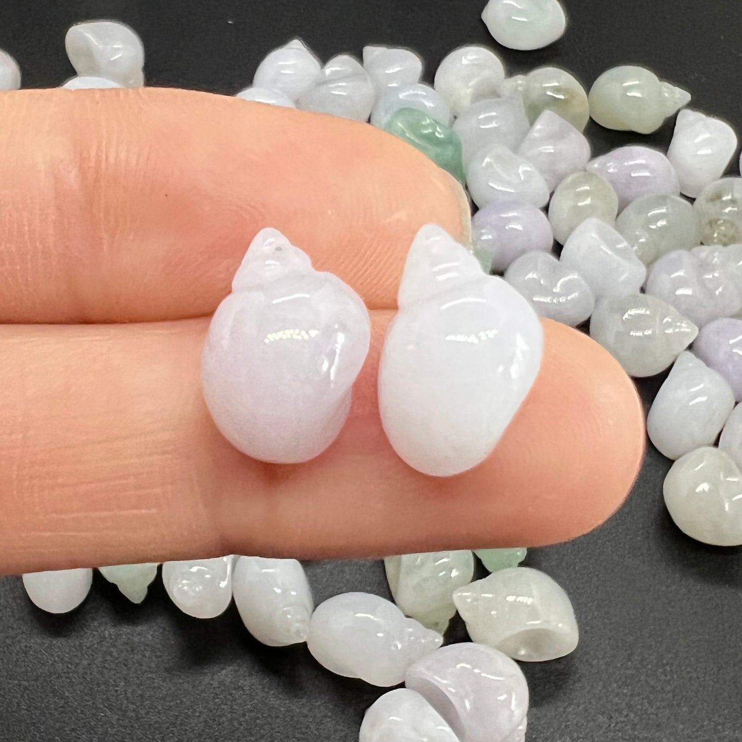 Cute Snail shape Natural Grade A Jade ICE Burma Jadeite Baby Beads Perle Anhänger Chinese Carved ,Myanmar Jadeite earrings drop