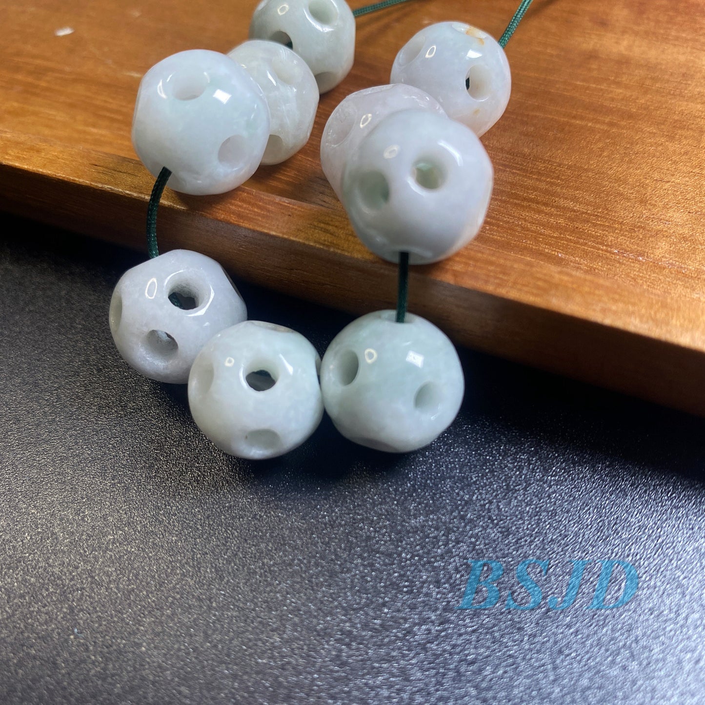 100PCS Grade A jade 11mm Football shape Ball  A stone ICY Jade Burma green Jadeite Roundness Beads Perle Chinese Carved ,Myanmar Jadeit 翡翠A货