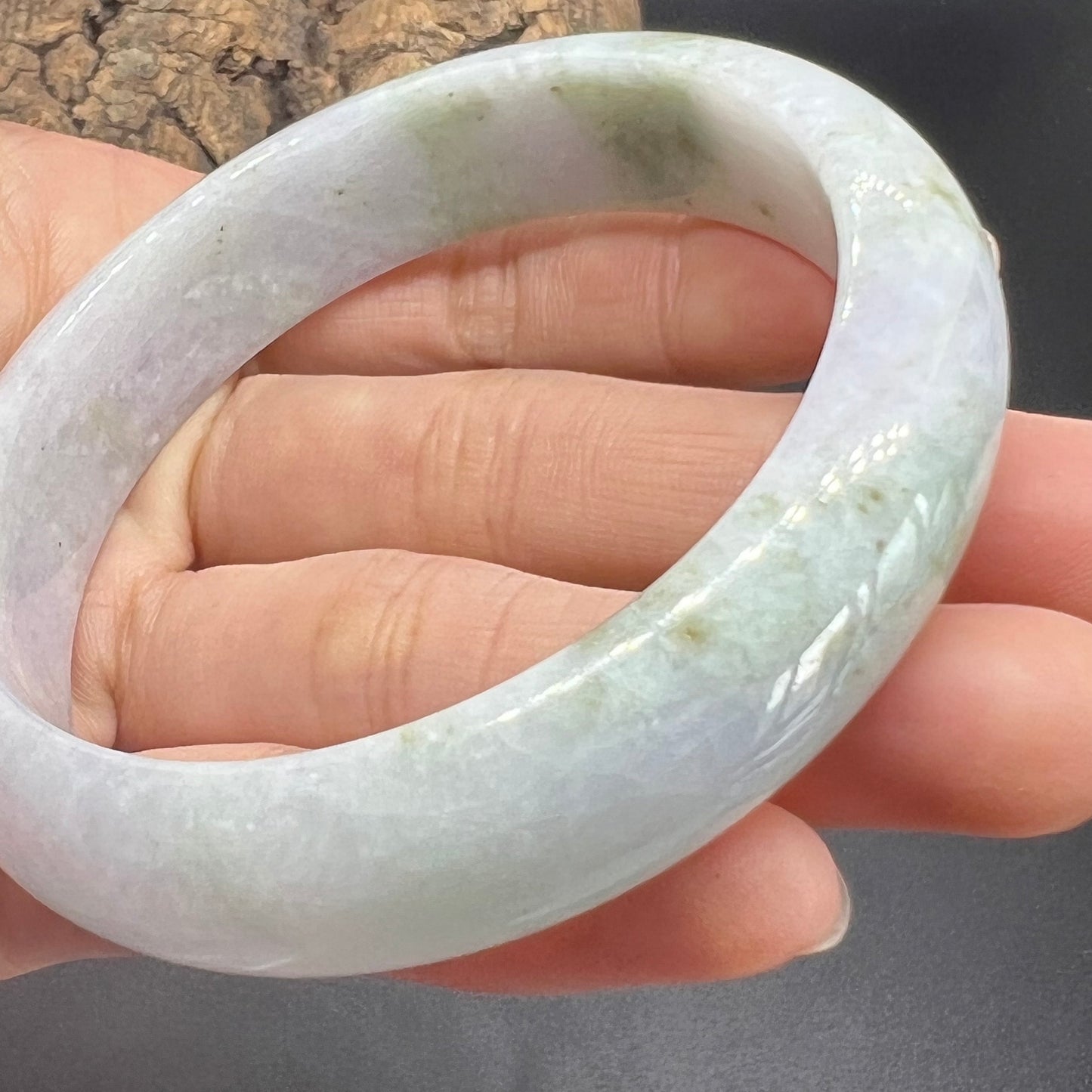 58,6 mm natürlicher grüner Jade-Rundarmreif der Güteklasse A, Damenarmband aus Myanmar-Jadeit, eisgrüner Stein Typ A, kleiner Hand-Frauenarmreif 翡翠飘花手镯