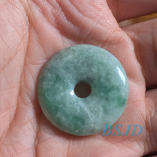 Donut Natural Green Grade A Jade Ice Jadeite LHand craved ady pendant necklace BEADS Anhänger Gemstone Kid baby Жадеит jadéite Flat 翡翠 平安扣