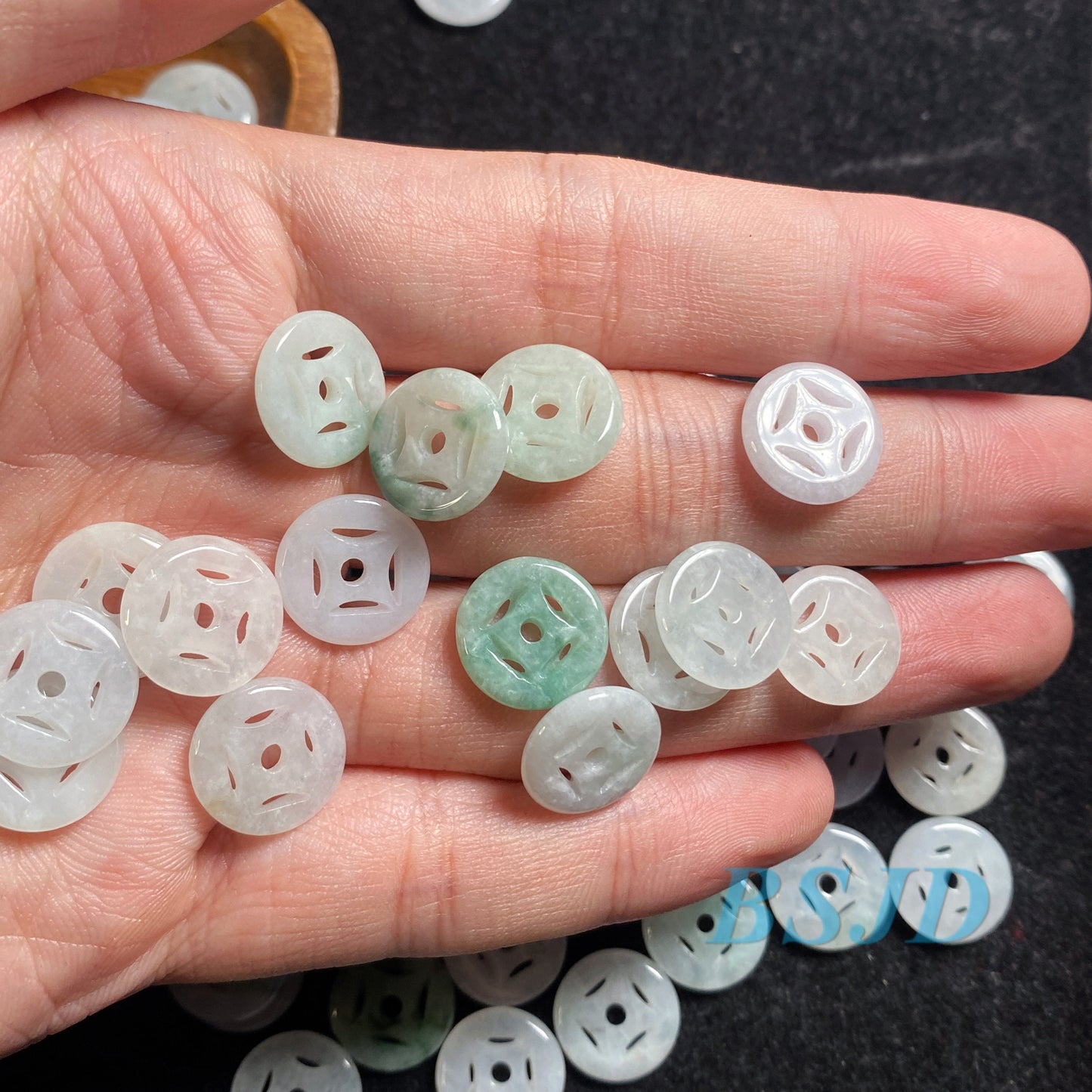 100PCS 13mm Grade A jade Cloth button shape A stone ICY Jade Burma green Jadeite Roundness Beads Perle Chinese Carved ,Myanmar Jadeit 翡翠A货