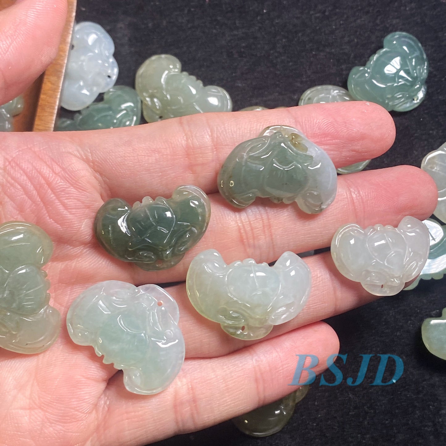 30Pcs BAT Pendant Natural Ice Grade A Jade Burma Jadeite Beads DIY earrings  Anhänger Myanmar Jadeite gift