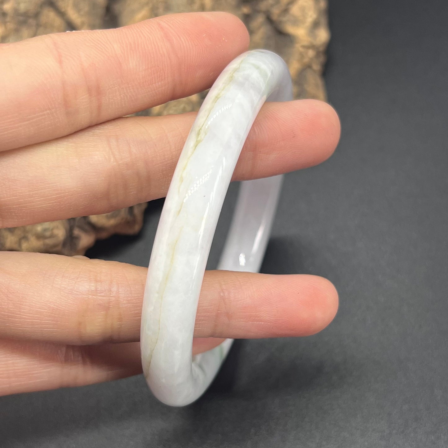 56mm Natural green Grade A Jade Round bangle Myanmar jadeite Lady Bracelet Ice green Type A stone small hand female bangle  翡翠飘花手镯